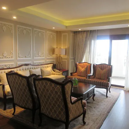 Fragrant Nature Kochi - A Five Star Classified Hotel Exterior photo A living room in a suite at the hotel